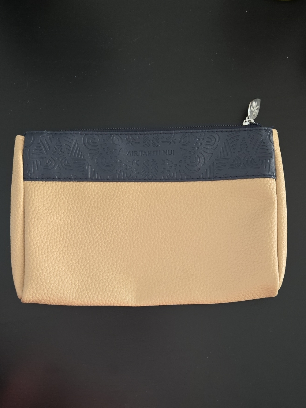 Air Tahiti Nui Ammenity Travel Pouch - Navy & Tan 9"x6.5" EUC